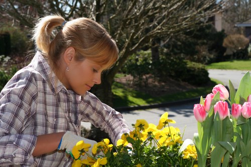Safe and simple payment options for Gardeners Charing Cross